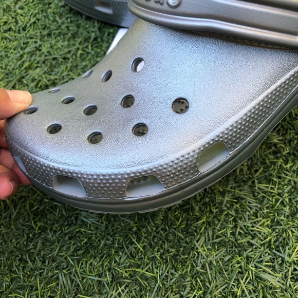 Silver metallic crocs - Picture 2 of 4